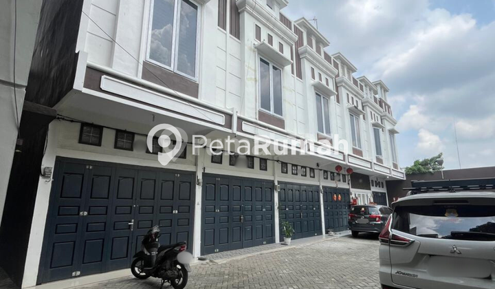 For Sale Townhouse Jalan Damar III Mentari Complex Update - Cemara Area