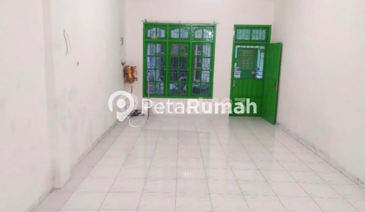 For Rent Townhouse on Jalan Pasar Iii, Komplek Sehati Indah - Krakatau Area