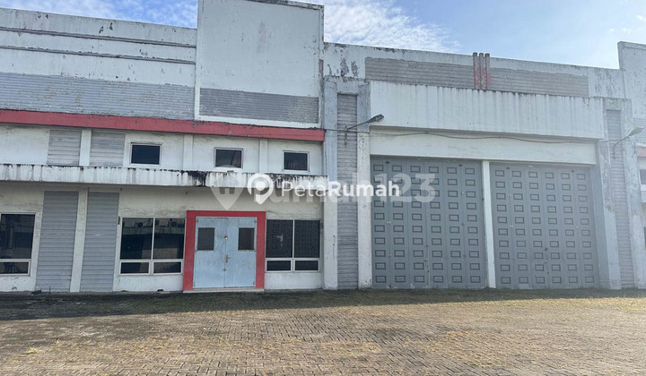 FOR SALE WAREHOUSE IN AMPLAS WAREHOUSE COMPLEX - AMPLAS AREA
