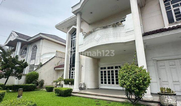 Dijual Villa Mewah Siap Huni Di Jl Multatuli  1