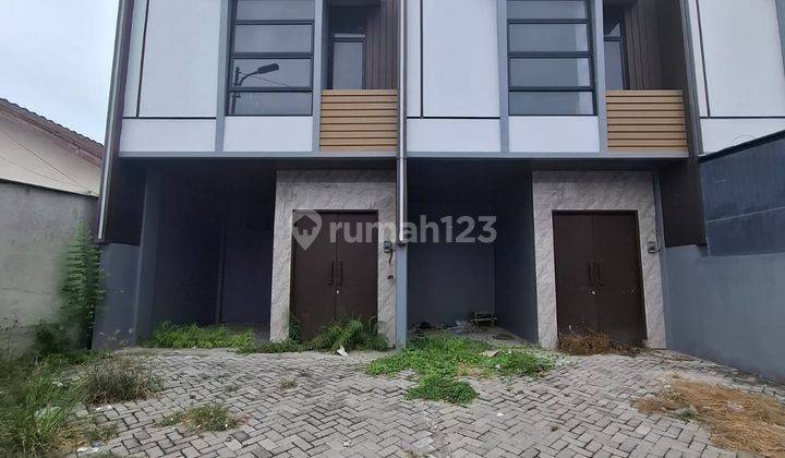 Dijual Townhouse Gandeng SHM Di Komplek Prime Sadananda Jl Tangkul I 1