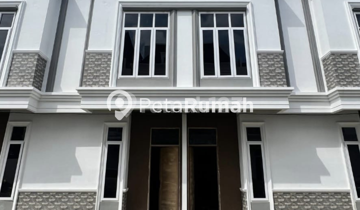FOR SALE VILLA ON SETIA BARU STREET, SEKIP LUXE COMPLEX - SEKIP AREA