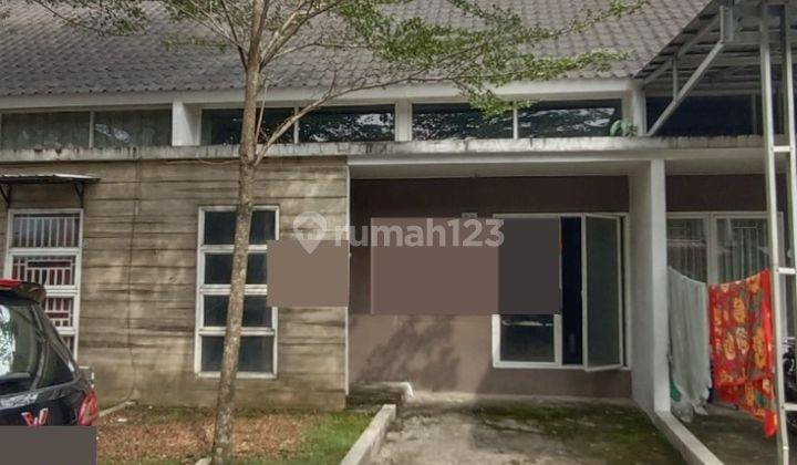 Dijual Villa Lokasi Strategis 5 Menit Dari Pintu Tol Amplas Di Komplek Halton Place 1