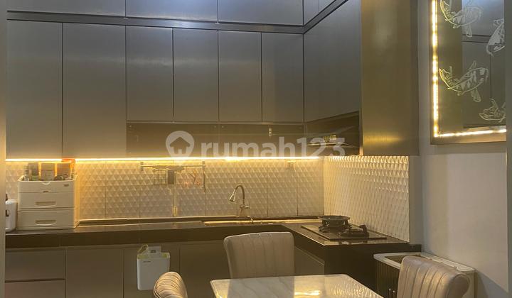 Dijual Cepat Townhouse Siap Huni Dengan Perabot Di Komplek Suluh Regency 2