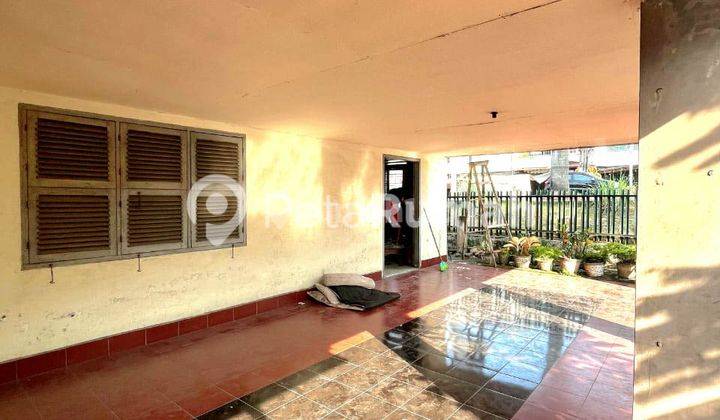 Disewakan Rumah Luas Jl Juanda Lokasi Sangat Strategis
