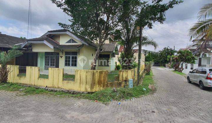 Disewakan Rumah di Jl Setia Budi Komplek Tasbih 1, Medan 2