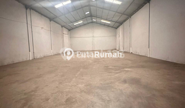 FOR RENT SANDING WAREHOUSE JL PERTAHANAN - AMPLAS AREA