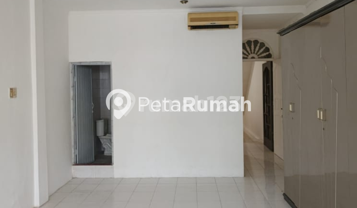For Sale House on Sutrisno Baru Street, Gang F - Sukaramai Area