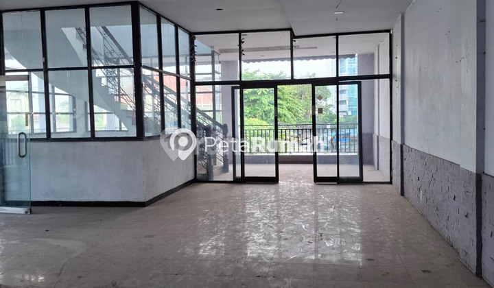For Rent: Shop House on Jalan Palang Merah - City Center Area