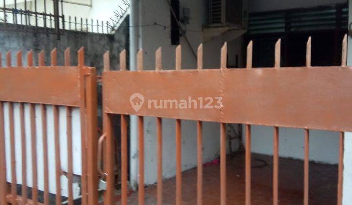 Dijual Rumah Tebet Timur II E, bebas banjir ,lokasi strategis 2