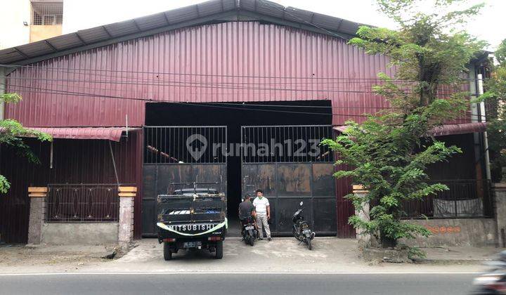 Gudang Dan Rumah Strategis Di Jl Menteng Raya  9