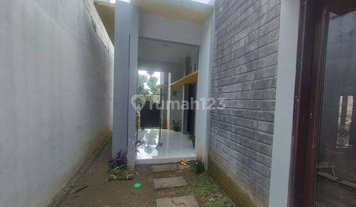 Di Jual Rumah 2 Lantai Asri Dan Nyaman di Pacet 2