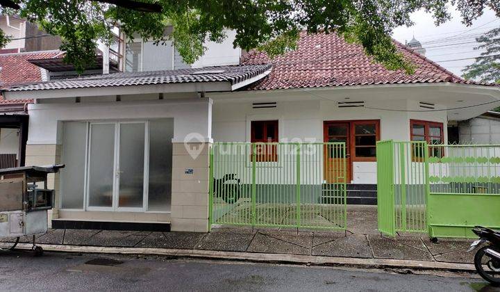 Dijual Rumah Bagus Nyaman Cocok Buat Cafe,kuliner,kantor Di Regol 1