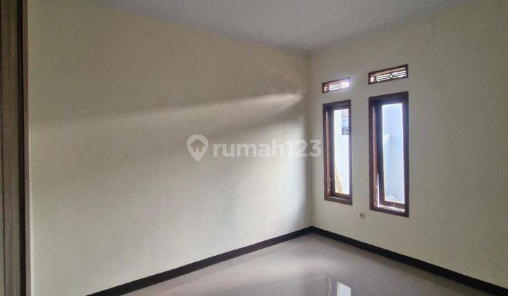 Dijual Rumah Baru, Murah, Disain Cantik, di Jl.cijeruk 2