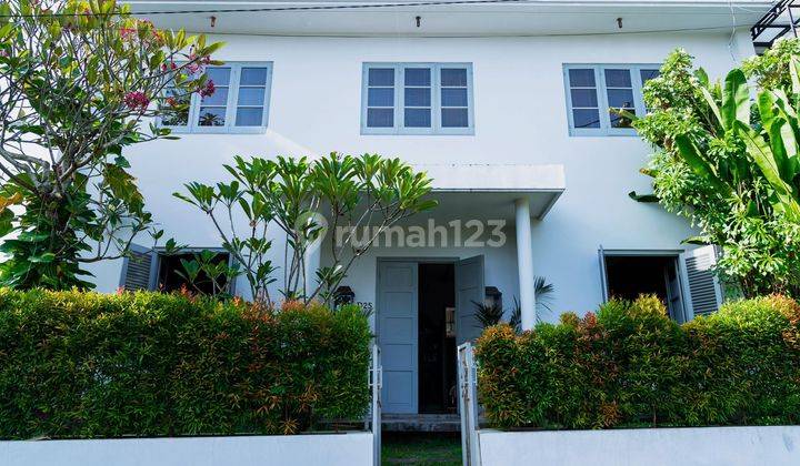 CLASSIC NEO COLONIAL HOUSE, FULLY FURNISHED FOR SALE  1