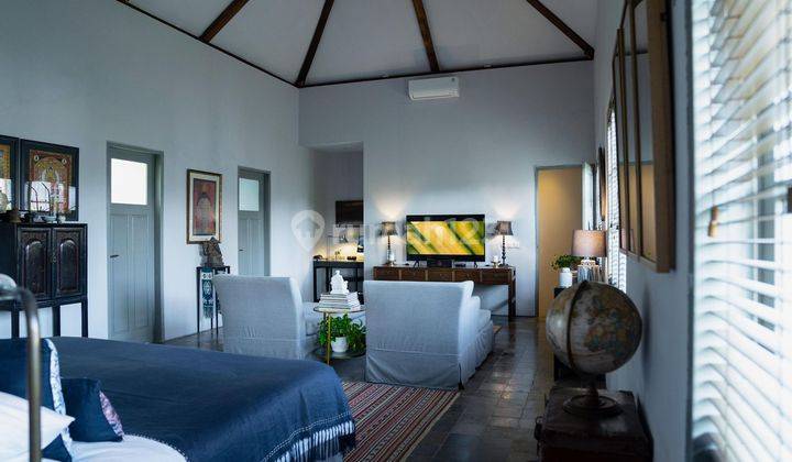 CLASSIC NEO COLONIAL HOUSE, FULLY FURNISHED FOR SALE  15