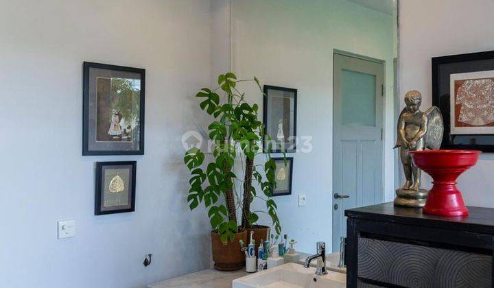 CLASSIC NEO COLONIAL HOUSE, FULLY FURNISHED FOR SALE  30