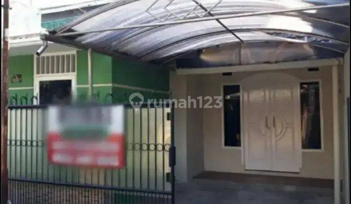 Disewakan Rumah 2 Lantai Lokasi Strategis  1