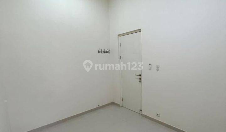 Rumah Modern Minimalis Siap Huni 2 Lantai di Surabaya Timur 2