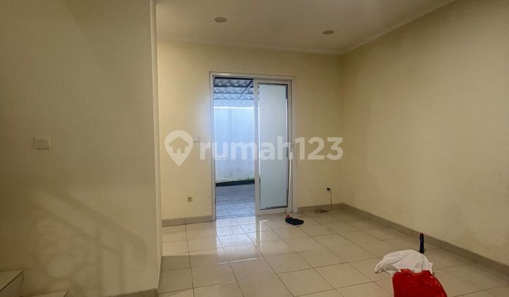 For Rent: 2-Story Corner House Semi-Furnished in Lavender Cluster - Gading Serpong