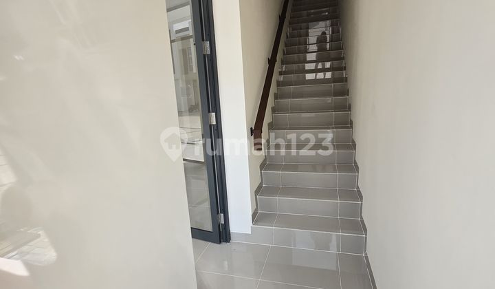 Di Sewakan Ruko Baru 2 Lantai di Verona Junction SOHO