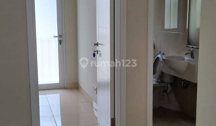 Sewa Murah Rumah 2 Lantai Vanya Park BSD Semi Furnished 3 Kamar 2