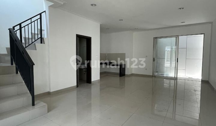 Disewakan Rumah 2 Lantai di PIK 2 Cluster Magenta