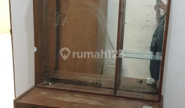 Disewakan Rumah Bagus 2½ Lantai di Tanjung Duren Barat - Jakarta Barat 2