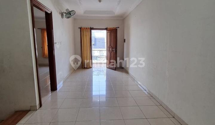 For Rent: 2-story house in Kelapa Gading Nias, ready to occupy.