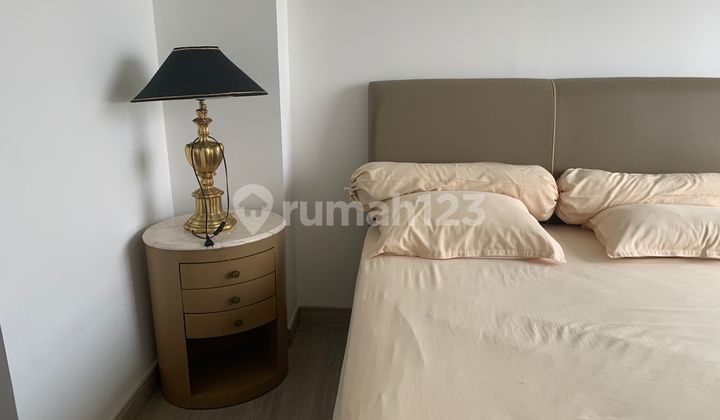 Disewakan Apartement Type Studio Semi Furnished di Collins Boulevard - Tangerang Selatan Banten 1