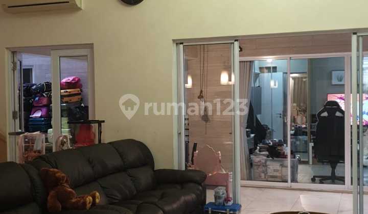 Dijual Rumah Hoek 2 Lantai Full Furnished di The Riviera Puri Metland - Tangerang