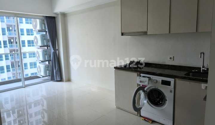 For Rent 3 BR Semi Furnished Apartment Green Sedayu - Cengkareng - West Jakarta