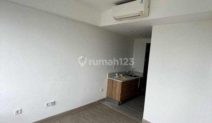 Disewakan For Rent Apartemen Type Studio Di Collins Boulevard 2