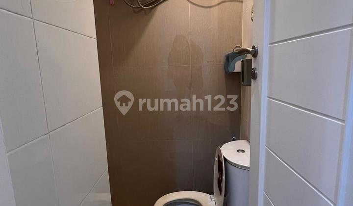 Disewakan Murah Rumah Bagus Siap Huni 2 Lantai Semi Furnished di Cluster Topaz Phg Gading Serong 2