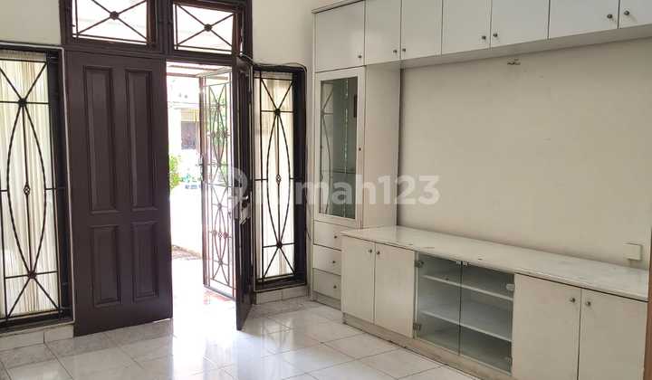 For Rent / Disewakan Rumah 1½ Lantai di Alam Sutera, Tangerang Selatan. Cluster Sutera Jelita