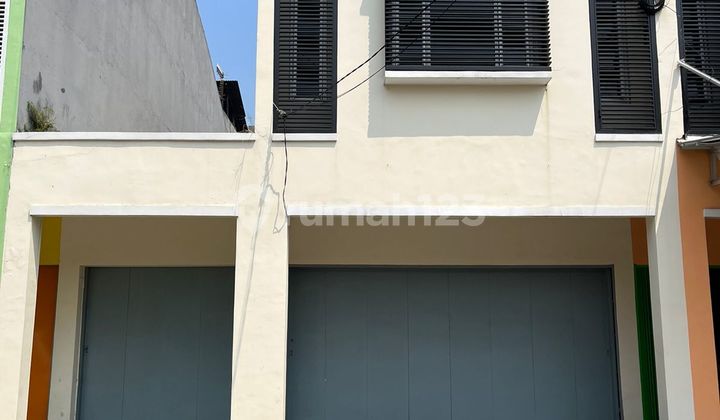Ruko Strategis 2 Lantai Taman Kopo Indah 3 Baru Renovasi 