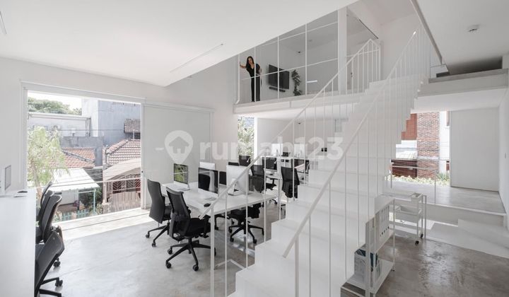 Rumah/Kantor Baru Strategis Dekat Kampus dan Mall Tsm Bandung