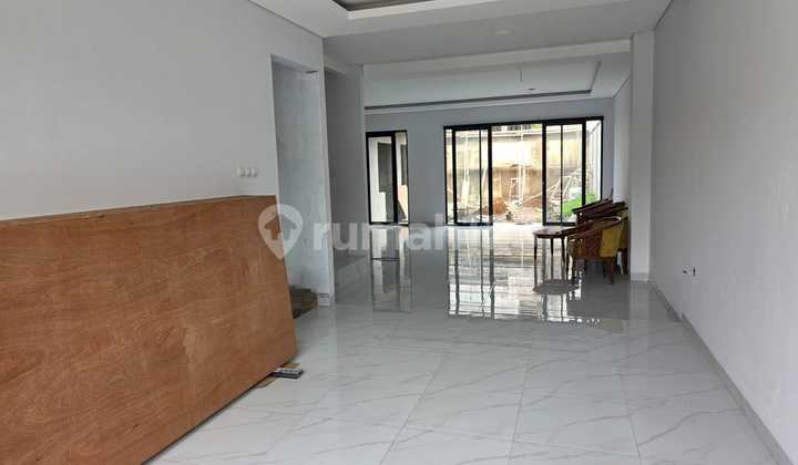 Jual Rumah Baru 2 Lantai siap Huni di Setiabudi Regenci Bandung Jual Rumah Baru 2 Lantai siap Huni di Setiabudi Regenci Bandung