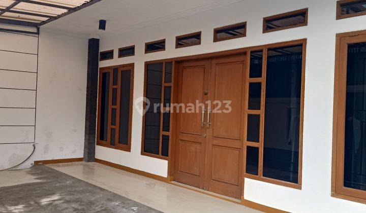 Rumah ditengah kota  6