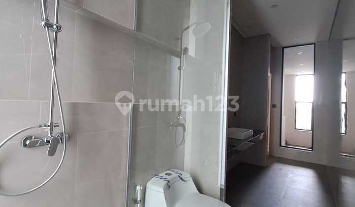 Rumah Baru Modern Siap Huni di Cluster Elite Setra Duta Bandung 2