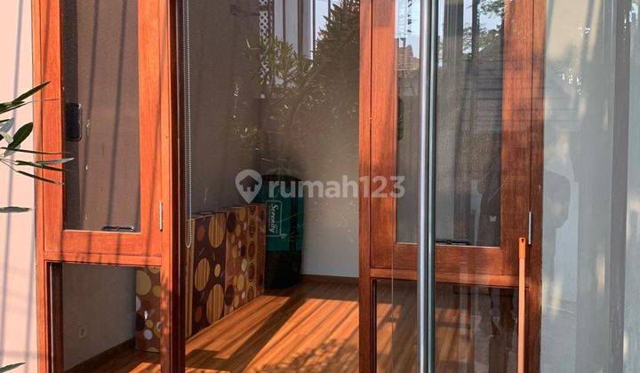 Rumah Keren 2 Lantai di Hook Komplek Nusa Sari Citeureup Cimahi 2