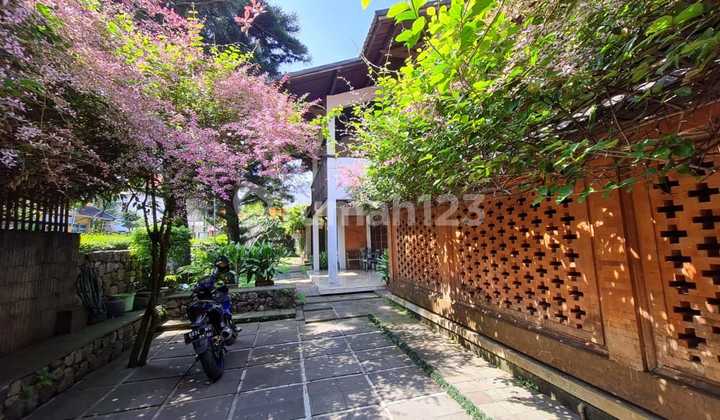 Jual Rumah Murah bisa Jadi Kosan di Cisitu Dago Bandung Jual Rumah Murah bisa Jadi Kosan di Cisitu Dago Bandung