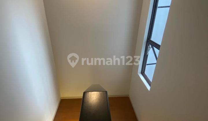 Rumah Modern Furnish di Simakirana Kota Baru Parahyangan Bandung 2