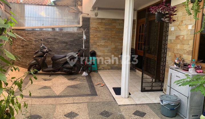 Sewa Rumah Full Furnish di GANG SAYAP PAJAJARAN dekat Jalan Raya 