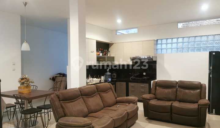 Jual Rumah Baru Renov Full Furnish di Taman Kopo Indah 2 Bandung