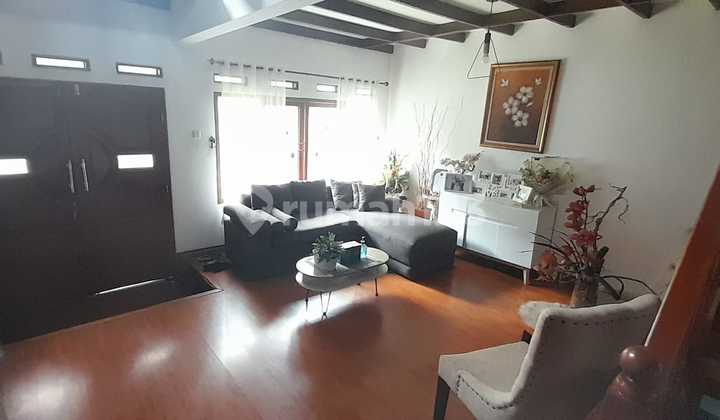 Jual Rumah View Indah + Kolam Renang di Cihanjuang Bandung