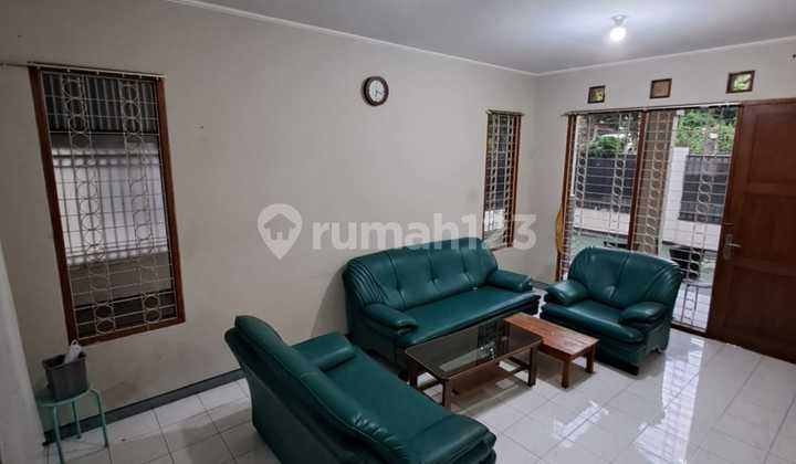 Sale of Well-Maintained Cheap House in Hook Area, Setra Duta Complex, Bandung. 2