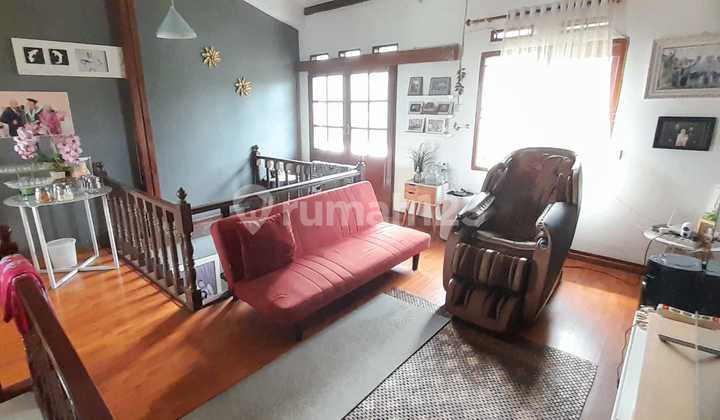 Jual Rumah View Indah + Kolam Renang di Cihanjuang Bandung 2