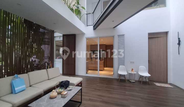 Jual Rumah Luas Lux Mewah di Setrasari Kulon Bandung Utara