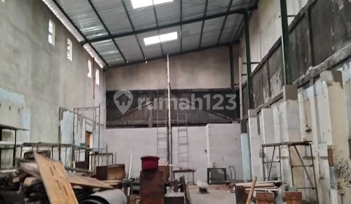 Gudang/Ruang Usaha Strategis di Terusan Gatot Subroto Bandung